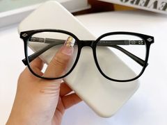 -爱视眸Eyeblling眼镜·依视路·蔡司镜片折扣店(百联南方商城购物中心)
