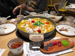 -山城外·非遗酸菜鱼(新都汇融店)