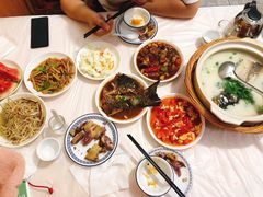 砂锅鱼头-天乐农家鱼头王(天目湖店)