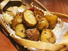 迷迭香烤土豆-POKEE VIA&Brunch·维娅(重庆来福士店)