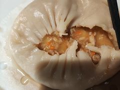蟹黄大汤包-晓淮山·扬州早茶·淮扬菜(龙阳广场店)