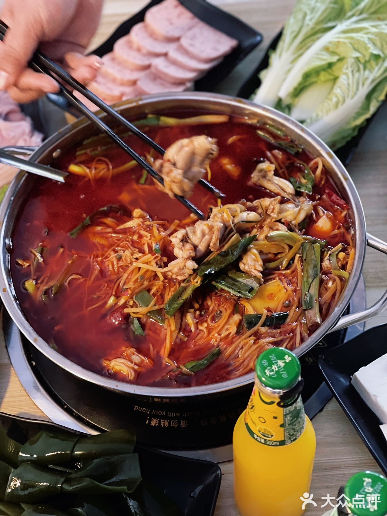 朋友带我来试试这家罗歪歪酸笋牛蛙 味道真的不要太惊艳！