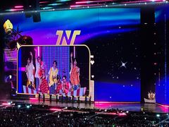 -八万人体育馆-外场足球场