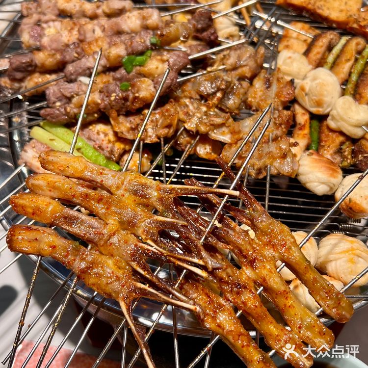 港东五街去了！坠好吃的牛蛙吃了！