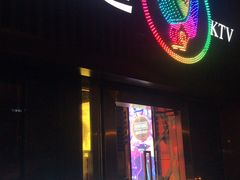 -好乐迪(张扬路八佰伴店)