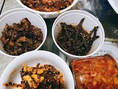 -鑫记婆婆兔·成都特产·兔头手撕兔(太古里店)