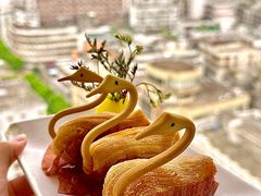 -旋转餐厅