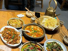 -郑件洋芋饭庄