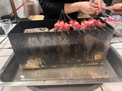 -喜悦小串丹东小黄牛海鲜烧烤大排档(民主广场店)