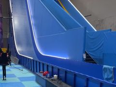 -超时空蹦床团建·VR潮玩运动娱乐·生日派对游乐园(金桥店)