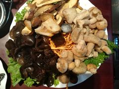 -野菌皇海景野生菌火锅(滨海大道店)