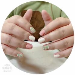 -聚星艺剪鸿美发中心