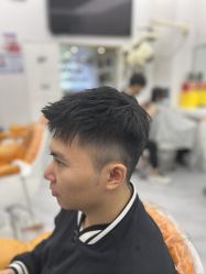 -豪斯塔美发连锁