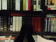 -钟书阁(松江泰晤士小镇店)