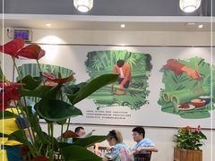 大堂-胡须哥网红竹筒菜