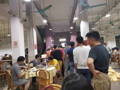 大堂-标记美食新鲜猪杂(兴南大道店)