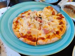 萨拉米披萨-莫多多餐厅