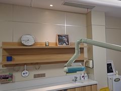 -上海仁爱医院口腔科 · 种植