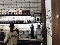 -J's Cafe Lab