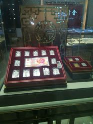 -老庙黄金(龙之梦购物公园店)