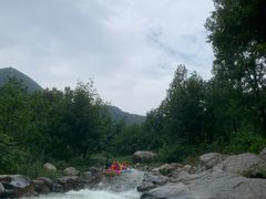 -尧山大峡谷漂流
