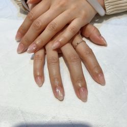 -悦指间美甲美睫