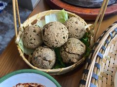 -包整·丝娃娃(一览甲秀楼风景店)