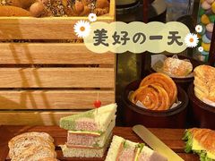 -西安唐隆国际酒店(大雁塔大唐不夜城店)
