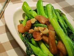 -新大咀港式茶餐厅(宝山万达店)