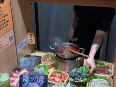 -独食火锅·半米屋台(直营总店)
