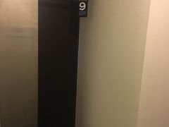 -桔子酒店(上海西藏北路地铁站店)