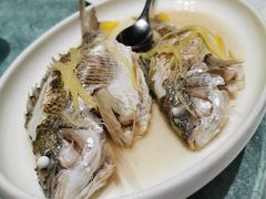 油盐焗立鱼-花城苑广府菜(侨鑫店)