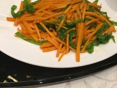 青椒炒胡萝卜丝-苏湘会(新港店)