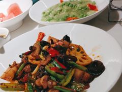 -荷塘秋月·本帮江浙菜(国权路店)