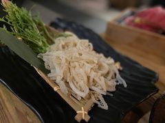 -湊湊火锅·茶憩(杭州湖滨银泰in77店)