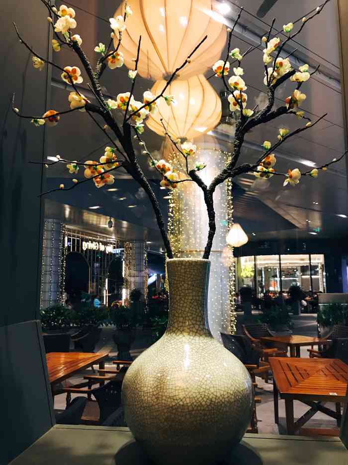 春语堂(欢乐海岸店)-"点菜后询问服务员是十分钟能上菜,等待了四.