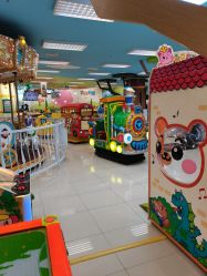 -莫莉幻想儿童乐园(哈尔滨王府井店)