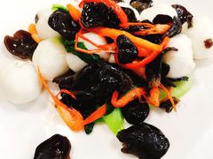 清炒鱼丸-万景饭店·鱼街农家菜