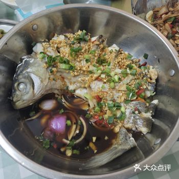 最好吃的是辣味鸡，好吃，分量也大，够辣，而且不闲