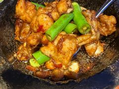 石锅杭椒牛蛙-桂满陇天书(南京德基旗舰店)