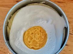 椰子咸蛋黄南瓜罐头蛋糕-无牌咖啡&酒馆