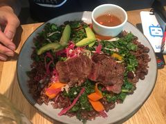 泰式烤牛肉色拉-Wagas沃歌斯(大学路店)