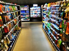 -中百仓储超市有限公司(越秀星汇维港店)