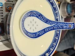 姜汁炒奶-广信牛奶甜品世家(台东店)