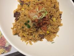 -百威KTV(恒福路店)