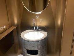 -交通银行前滩31演艺中心