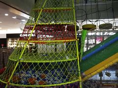 -鸿通城购物中心