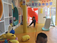-极橙儿童齿科矫正中心(奥城店)