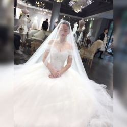 -艾米丽婚纱礼服