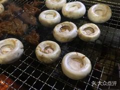 -马路牙子地桌烤肉(工体店)